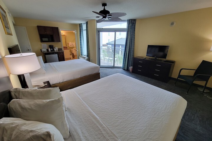 Room 25 of 64