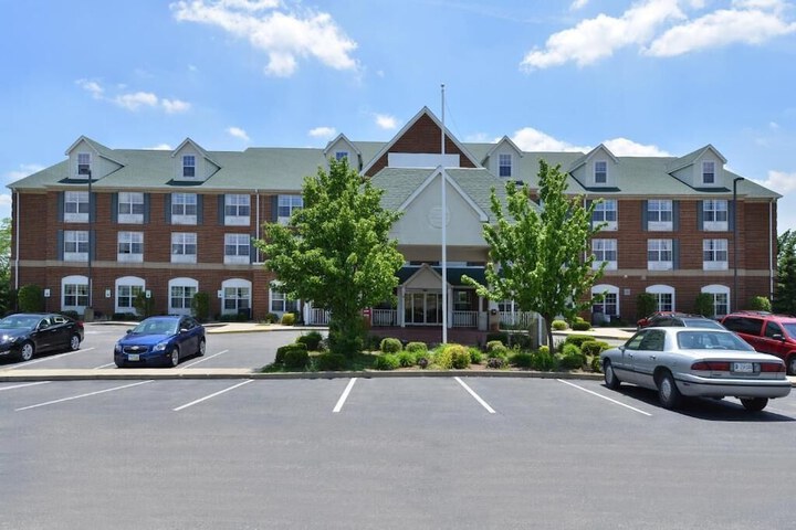 Hotel 2 of 35