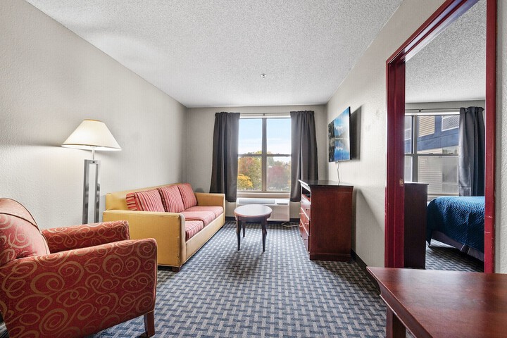 Room 10 of 37