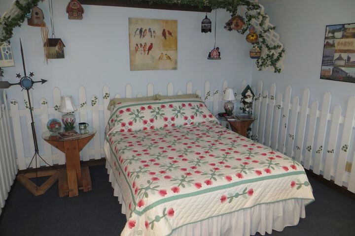 Cupola Inn Bed & Breakfast