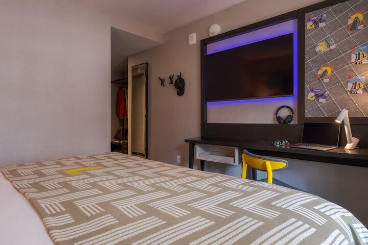 Room 40 of 94