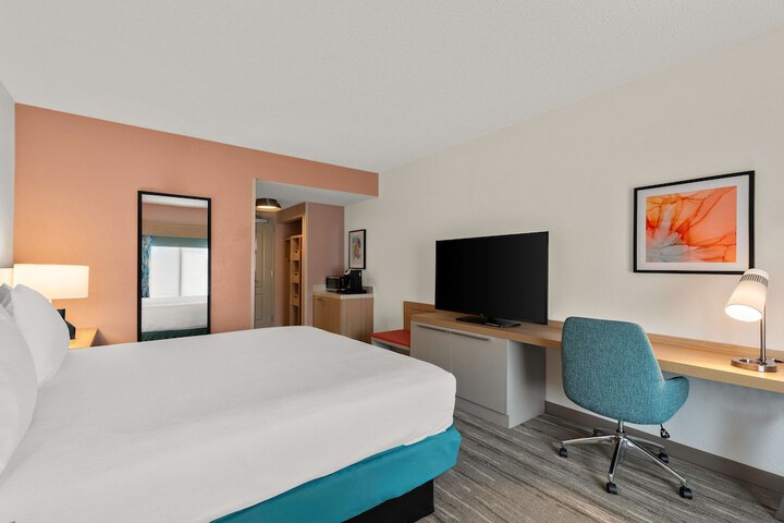 Room 30 of 57