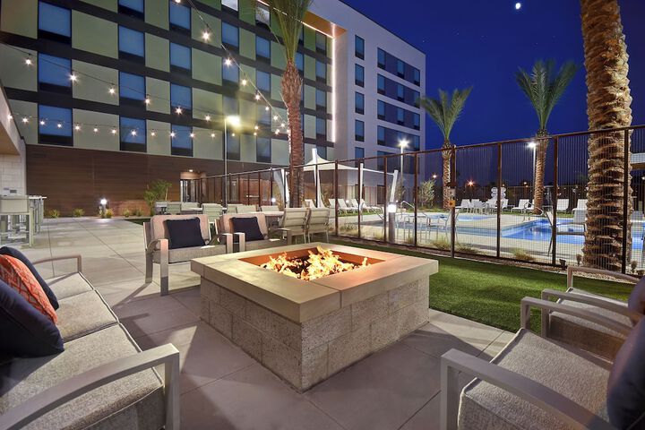 Hotel 1 of 32