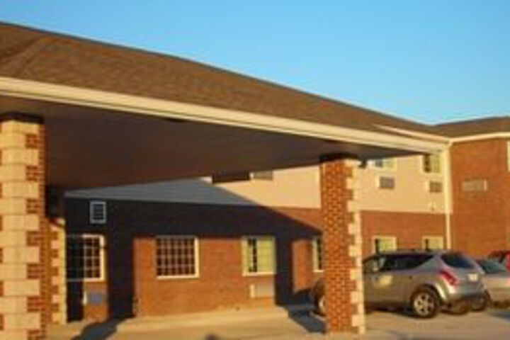 Settle Inn & Suites Linn Missouri