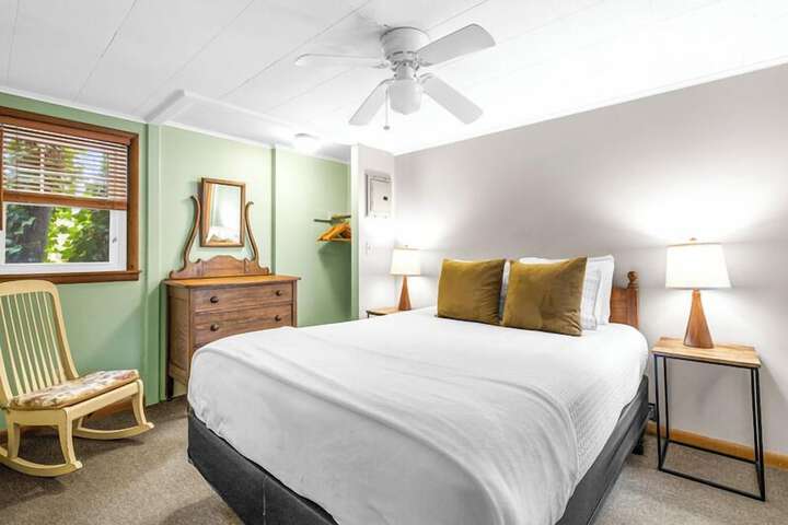Phoenicia Lodge