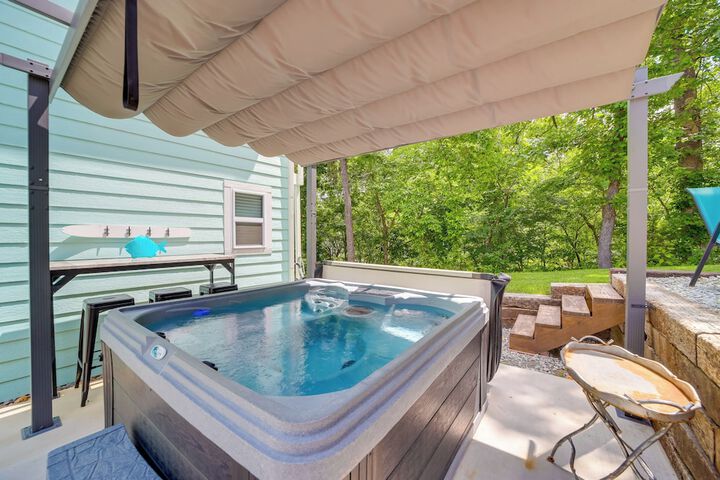 Grand Lake Cottage w / Hot Tub in Eucha