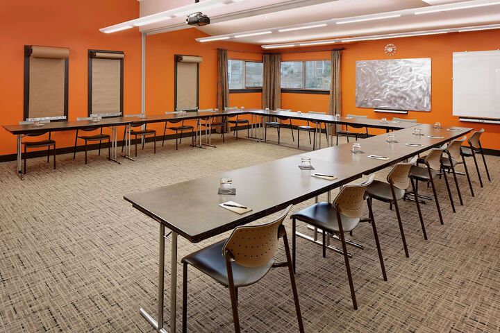 Chrysalis Inn & Spa Bellingham Curio Collection by Hilton