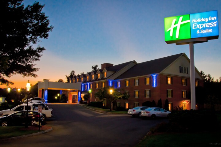 Hotel 5 of 57