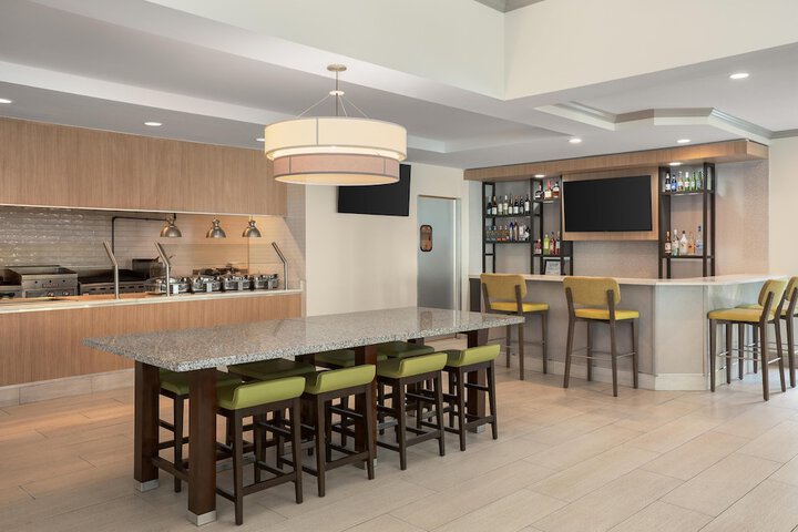 Hilton Garden Inn Tampa North Busch Gardens