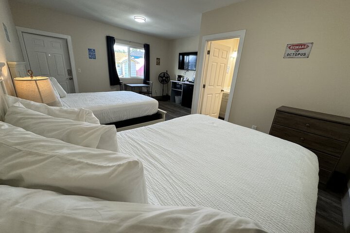 Room 132 of 179