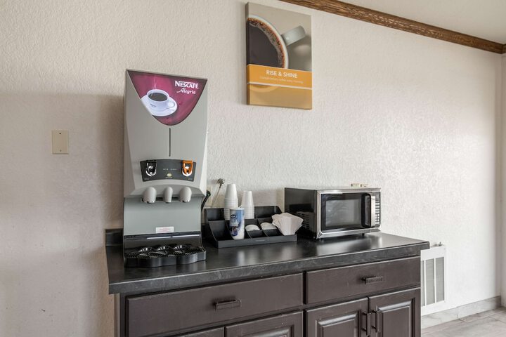Breakfast/Coffee Service 34 of 34