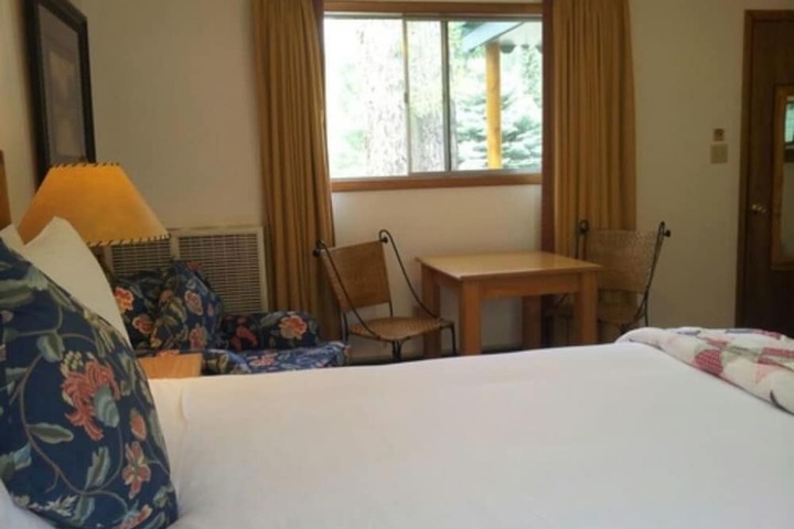 Hotel Interior 17 of 141