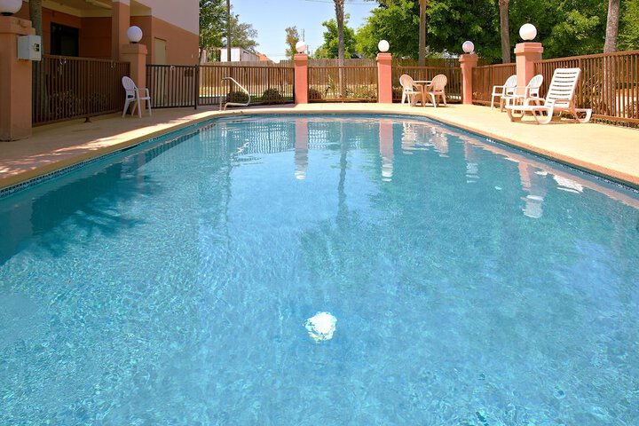 Pool 3 of 41