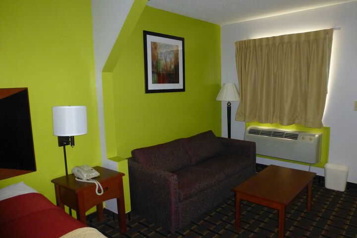 Room 20 of 35