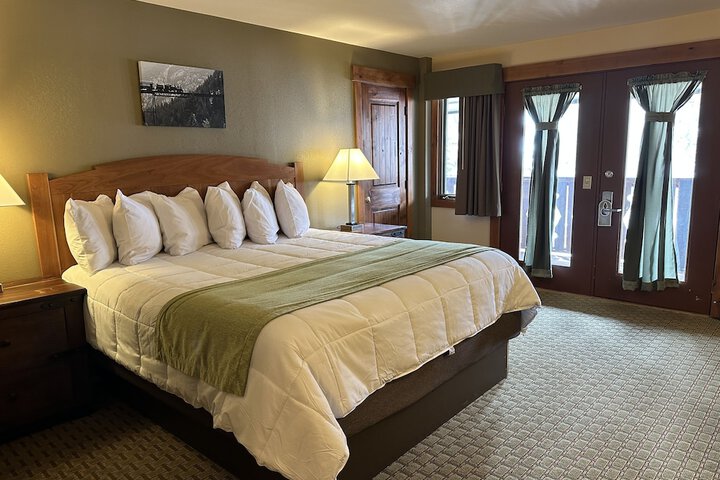 Room 132 of 191