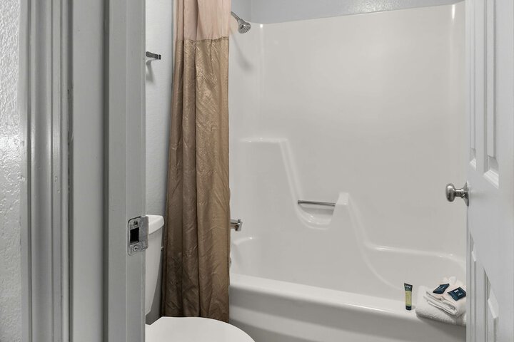 Room 21 of 31