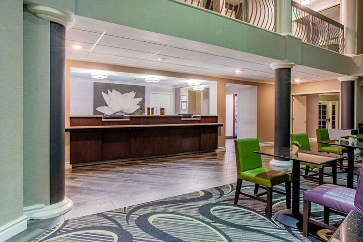 Hotel Interior 9 of 30