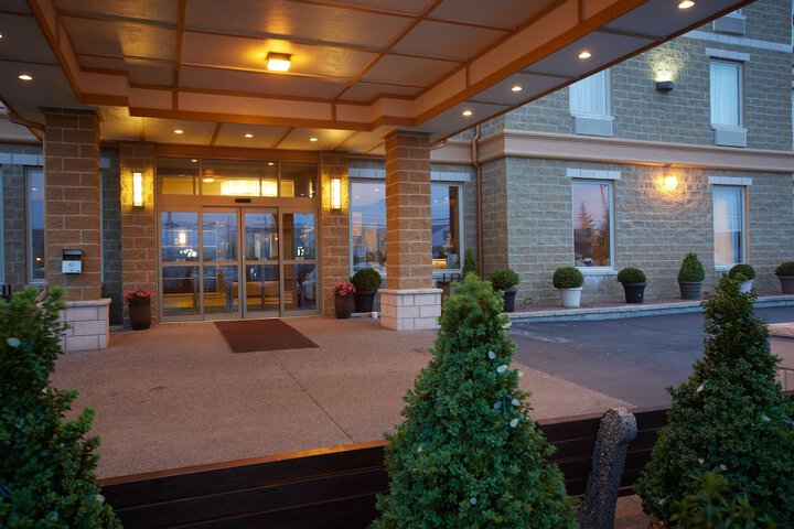 Hotel 7 of 55