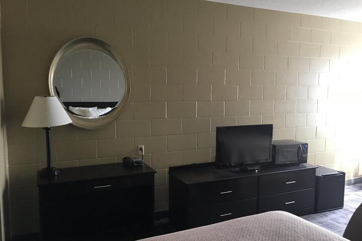 Room 16 of 26