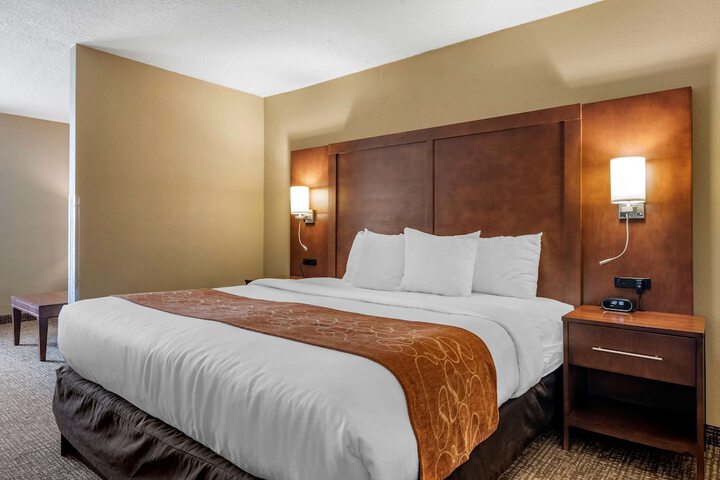 Room 21 of 38