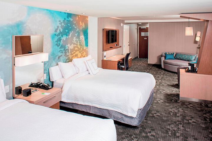 Room 10 of 43