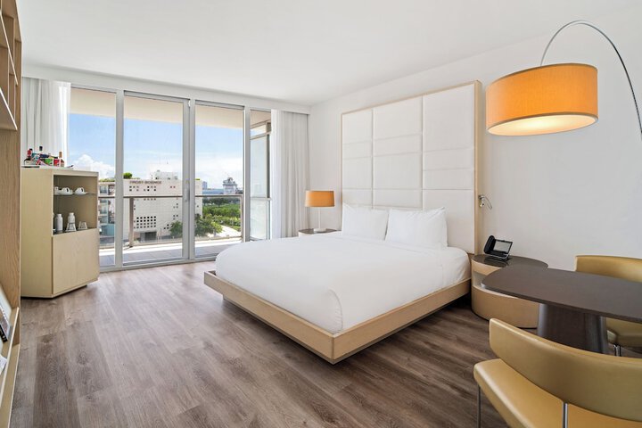 Room 42 of 112
