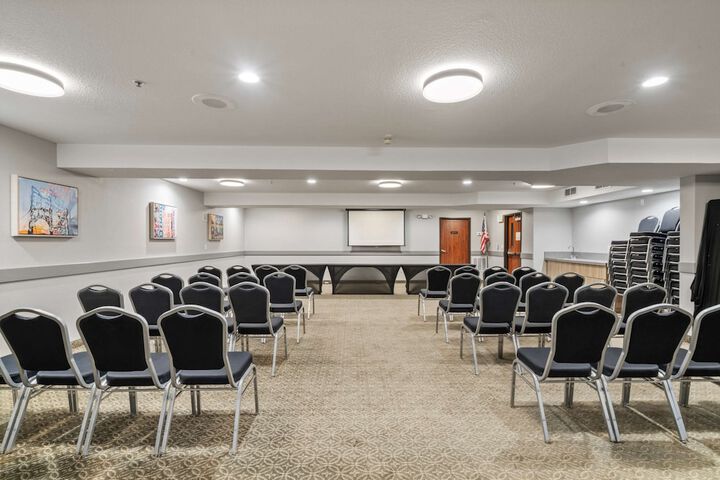 Best Western Lake Oswego / Portland Hotel & Suites