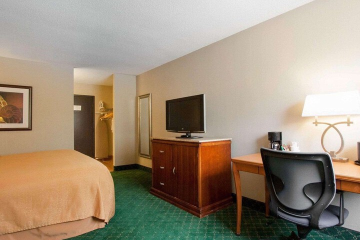 Quality Inn Cairo I-57
