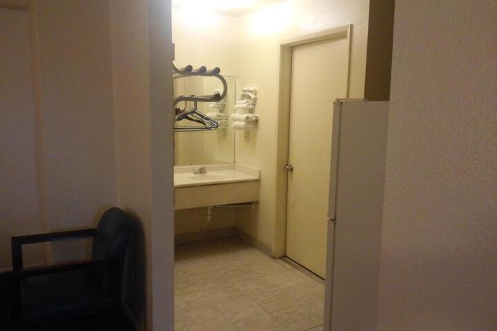 Evergreen Inn