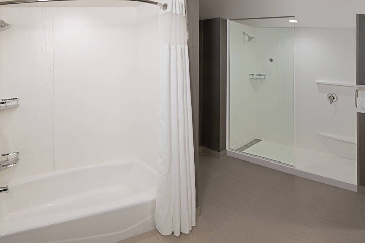 Courtyard by Marriott Burlington