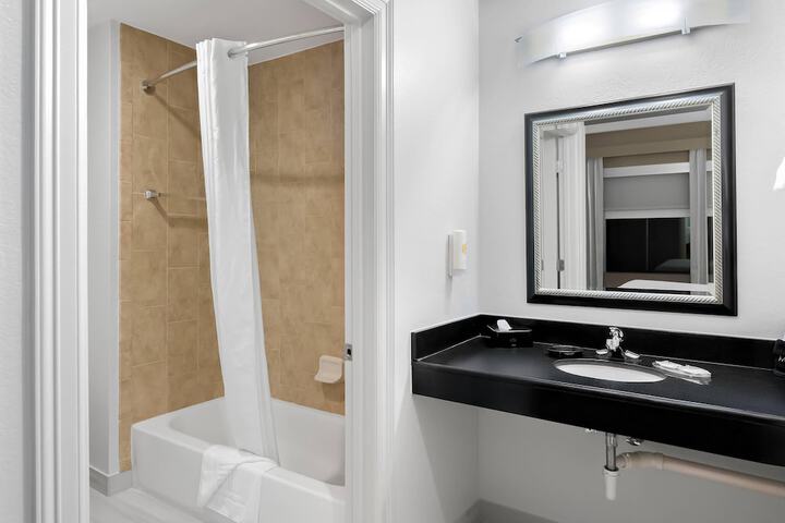 Comfort Inn & Suites Fort Smith I-540