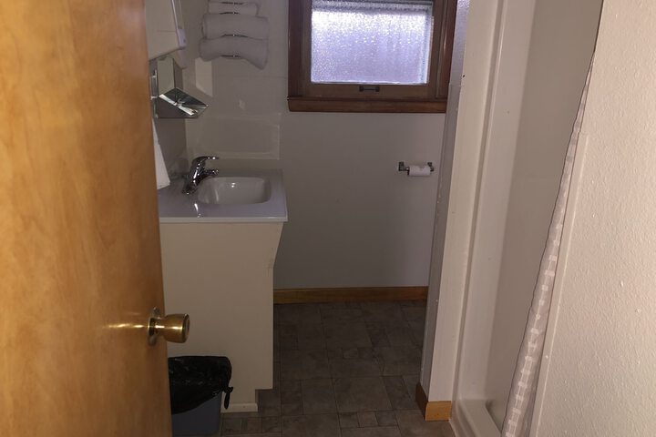 Room 20 of 33