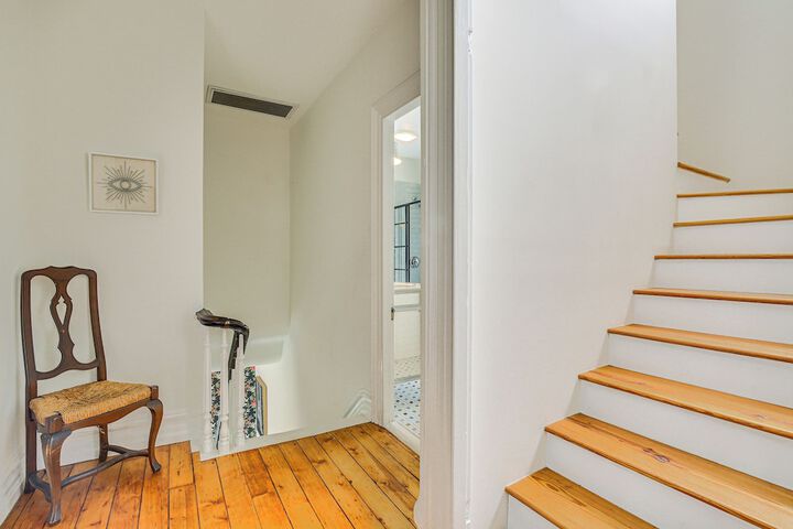 Walk to Downtown: Pet-friendly Millerton Home!