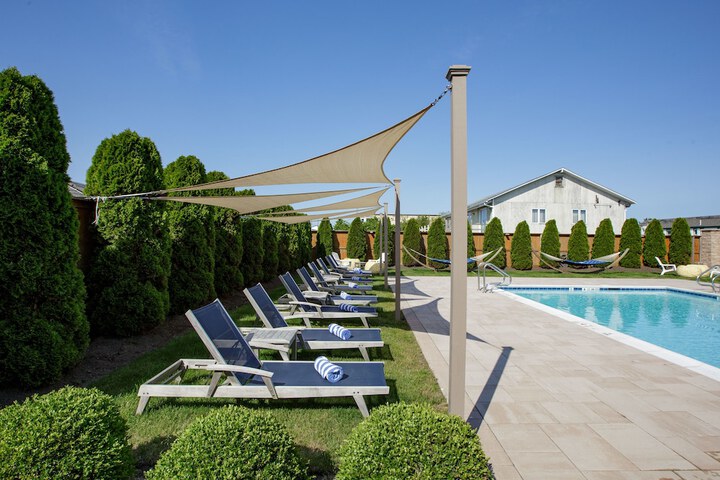 Pool 27 of 112