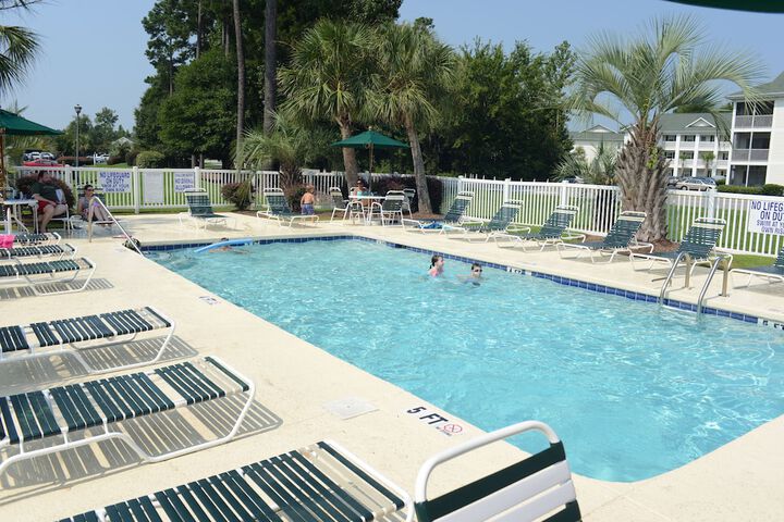 Pool 20 of 102