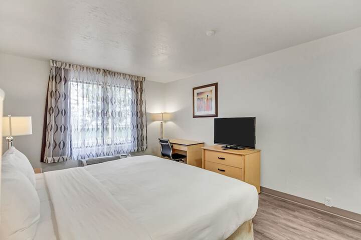 Room 8 of 46