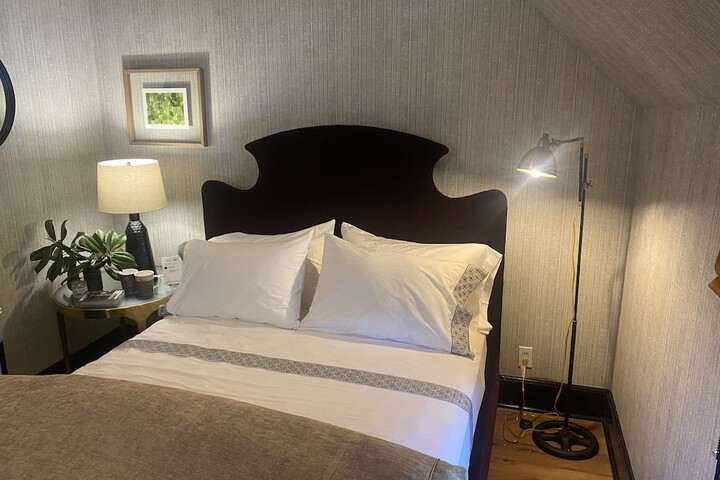 Room 35 of 75