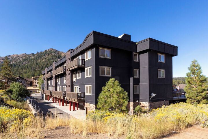 Red Wolf Lodge at Olympic Valley