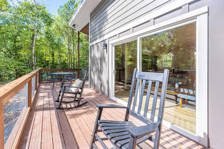 NEW Beehive Tree House Retreat