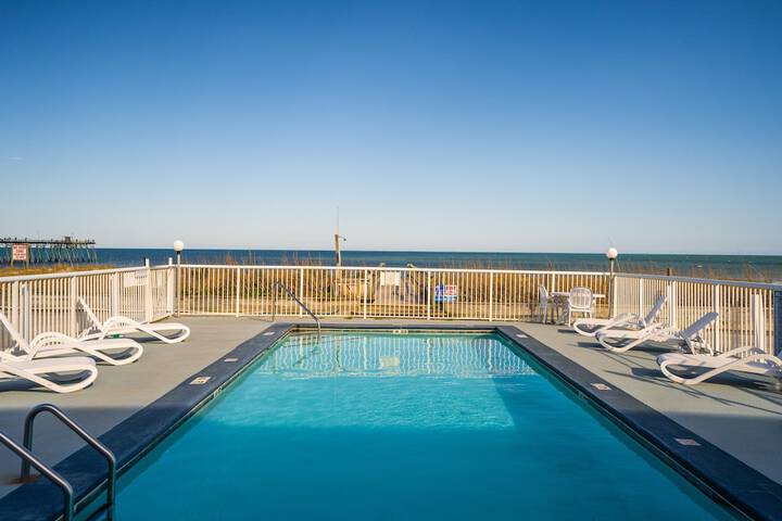 Sundeck 77 of 78
