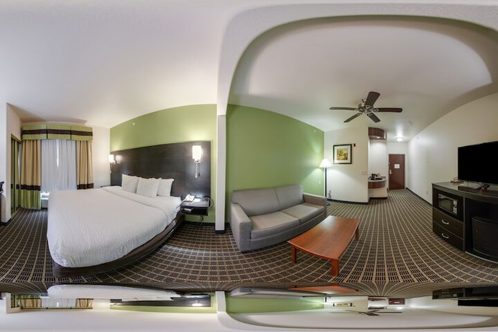 Clarion Inn & Suites Weatherford South