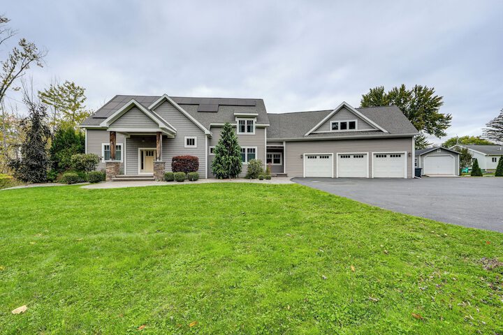 Steps From Oneida Lake: Spacious Gem w / Game Room!