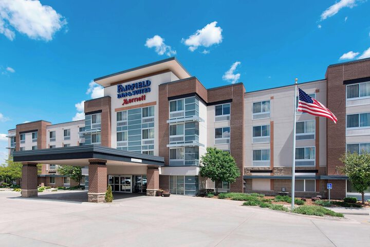 Hotel 2 of 32