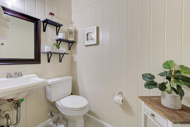 Room 10 of 51