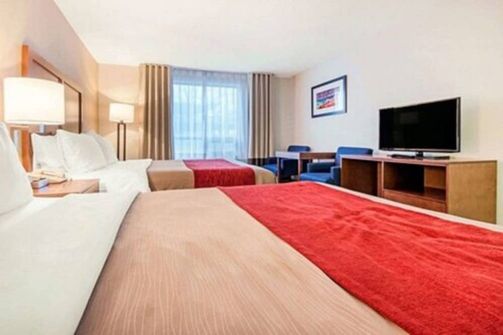 Room 42 of 48
