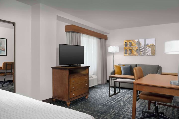 Room 22 of 39