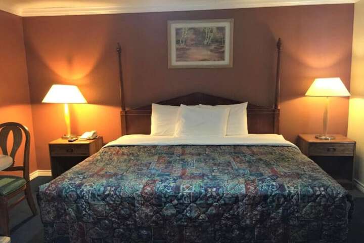 Room 90 of 157