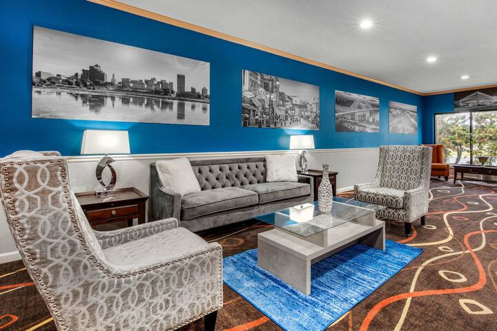 Hotel Interior 10 of 35