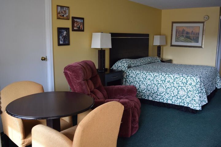 Room 14 of 14