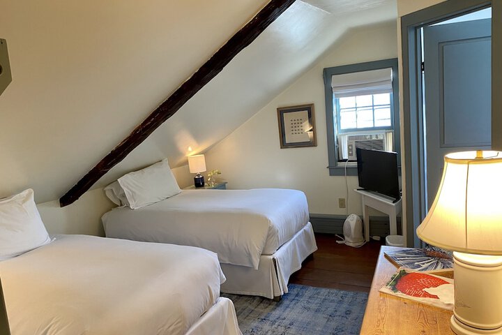 Room 13 of 53